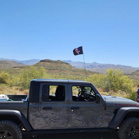 Meet your Posher, Lisa - Picture 1 of 1